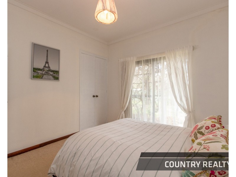 175 Bland Road, York WA 6302