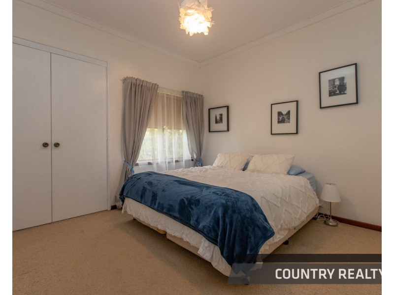 175 Bland Road, York WA 6302