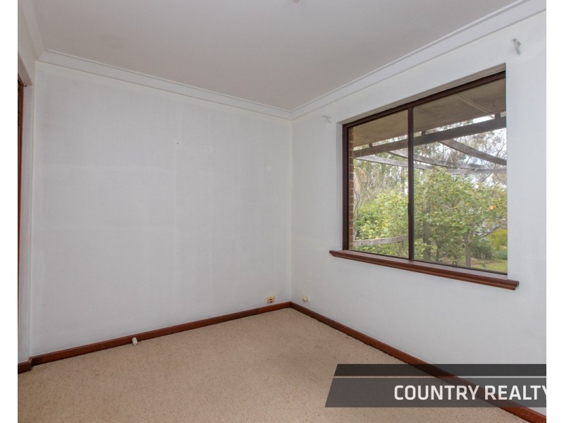 175 Bland Road, York WA 6302