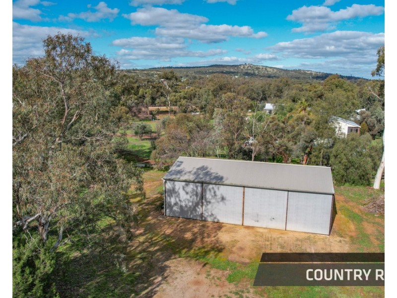 175 Bland Road, York WA 6302
