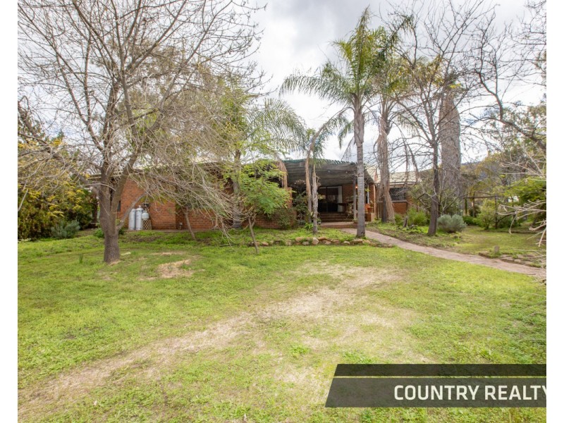 175 Bland Road, York WA 6302