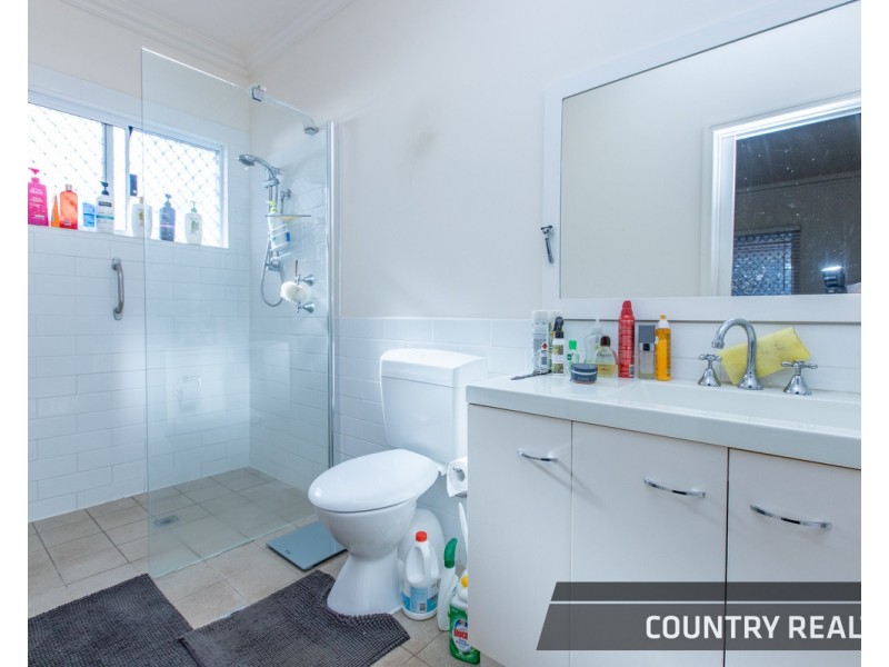 4 Herbert Street, Toodyay WA 6566
