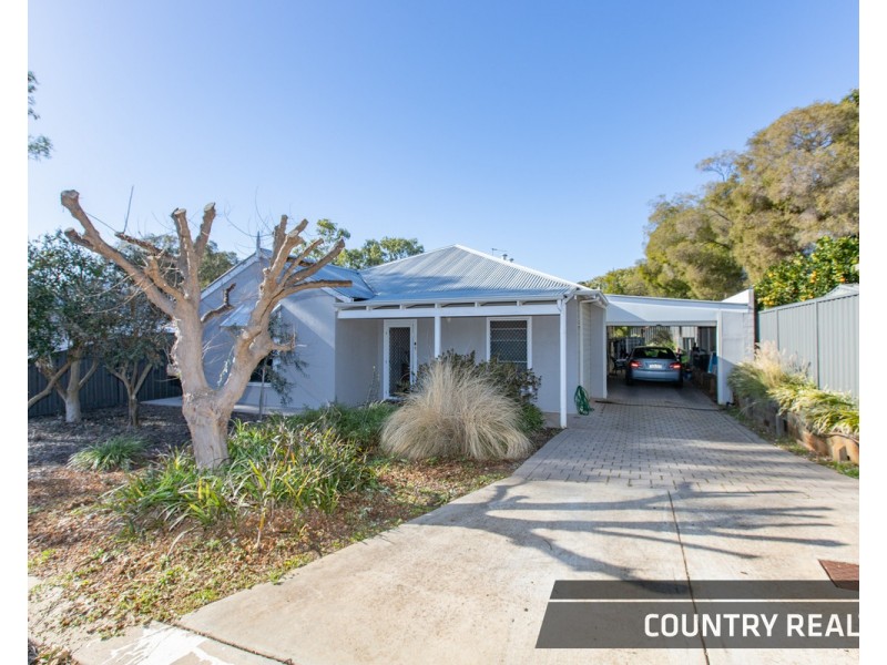 4 Herbert Street, Toodyay WA 6566
