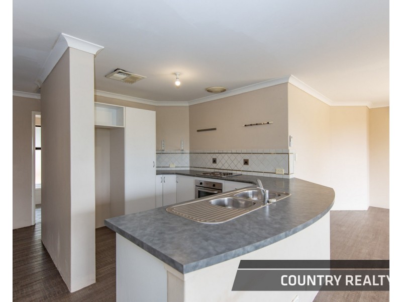 8 Freind Place, Northam WA 6401