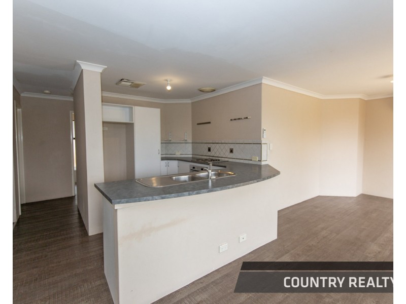 8 Freind Place, Northam WA 6401