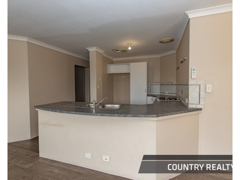 8 Freind Place, Northam WA 6401