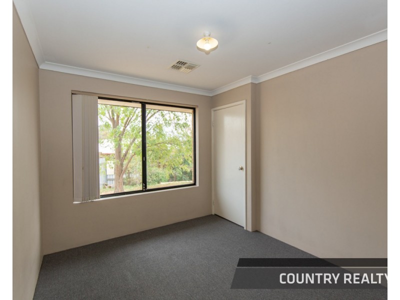 8 Freind Place, Northam WA 6401