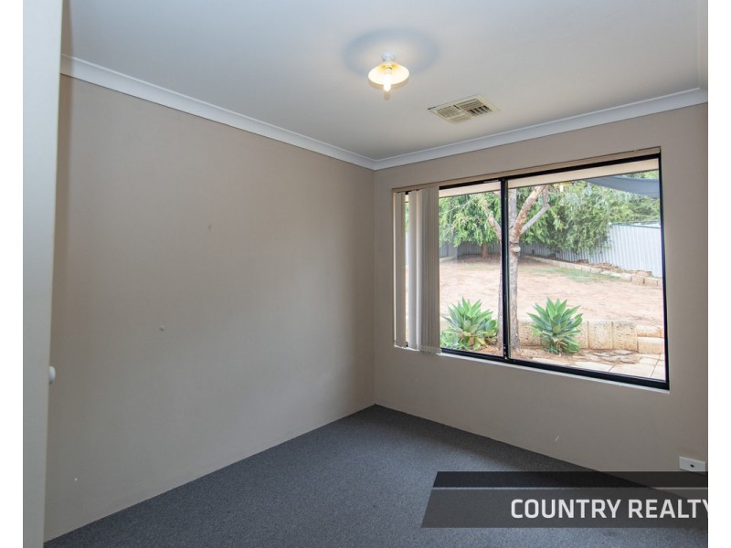 8 Freind Place, Northam WA 6401