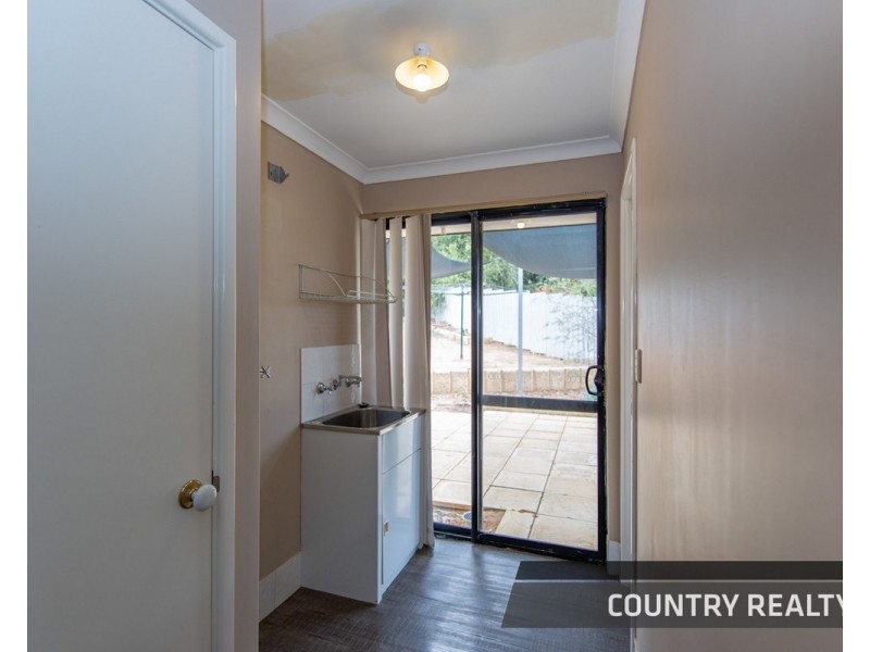 8 Freind Place, Northam WA 6401