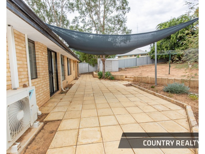 8 Freind Place, Northam WA 6401