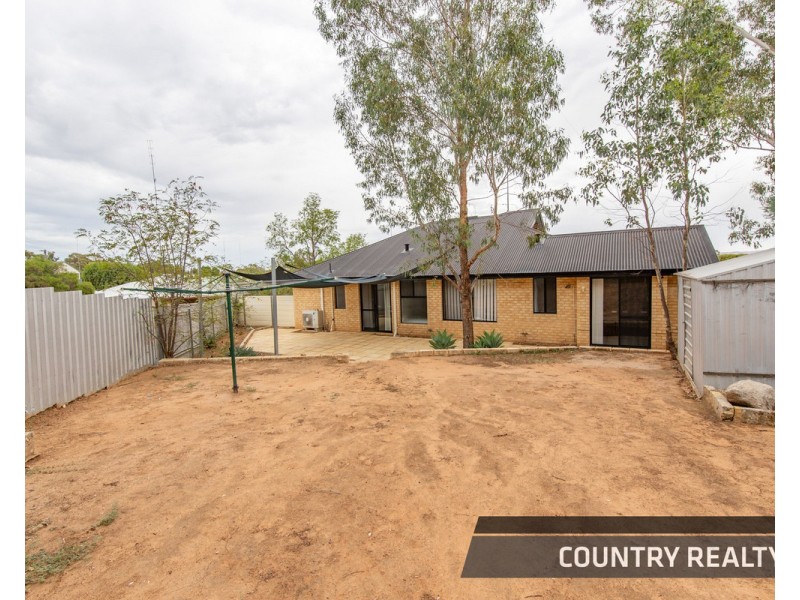 8 Freind Place, Northam WA 6401