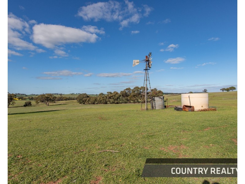 40 Wongamine Road, Buckland, Northam WA 6401