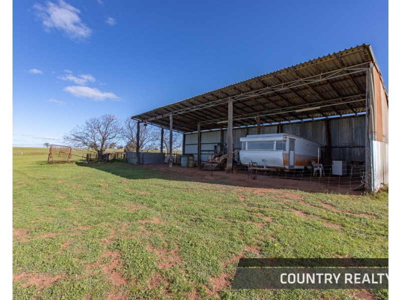 40 Wongamine Road, Buckland, Northam WA 6401