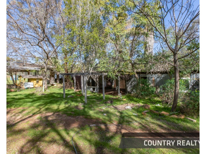 210 Coondle Drive, Toodyay WA 6566