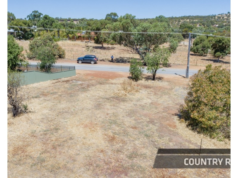 3 Bouverie Road, York WA 6302