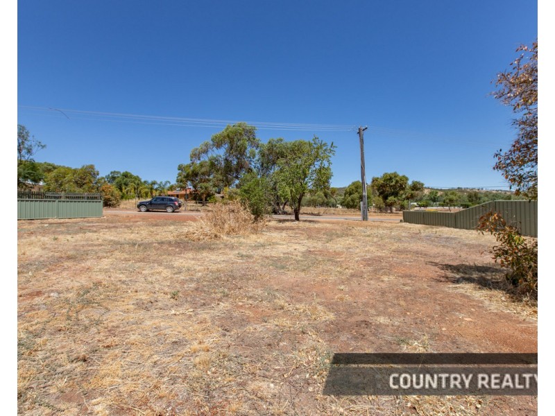 3 Bouverie Road, York WA 6302