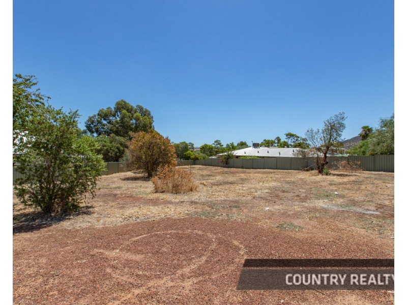 3 Bouverie Road, York WA 6302