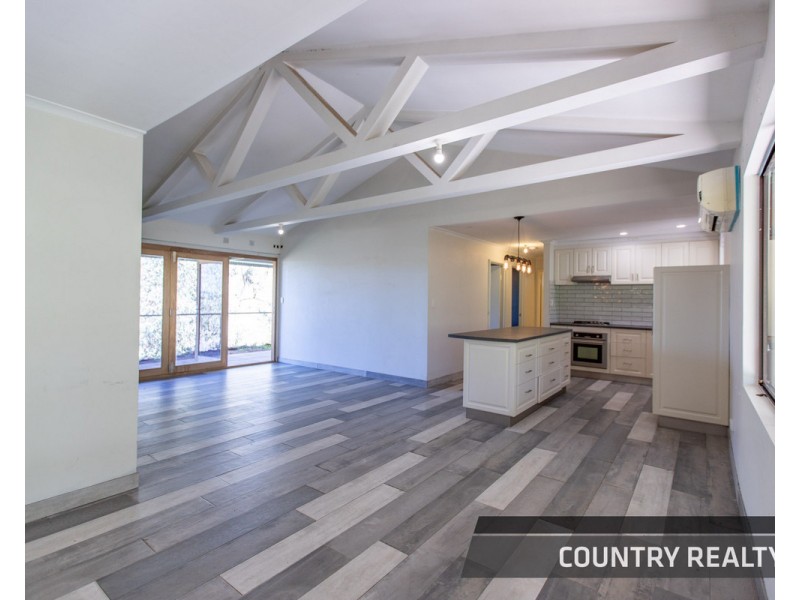 79 Horseshoe Road, Toodyay WA 6566