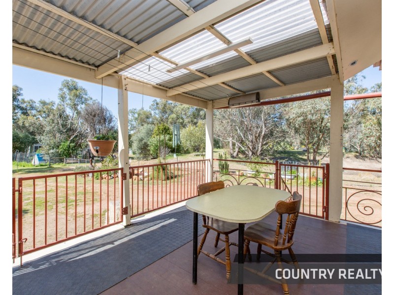 106 Leeder Road, Northam WA 6401