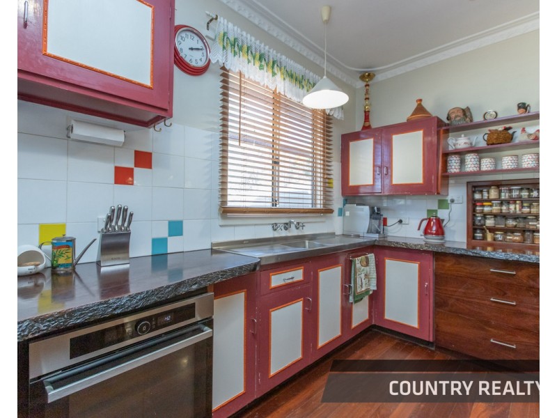 106 Leeder Road, Northam WA 6401