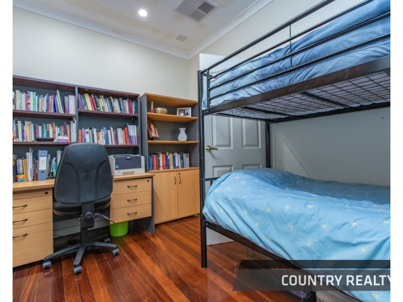 106 Leeder Road, Northam WA 6401