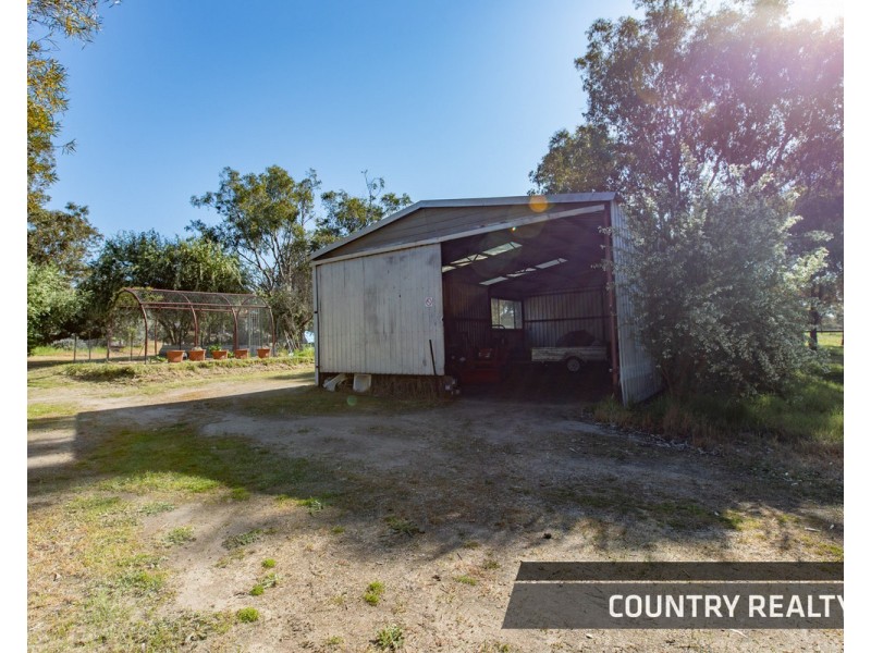 106 Leeder Road, Northam WA 6401