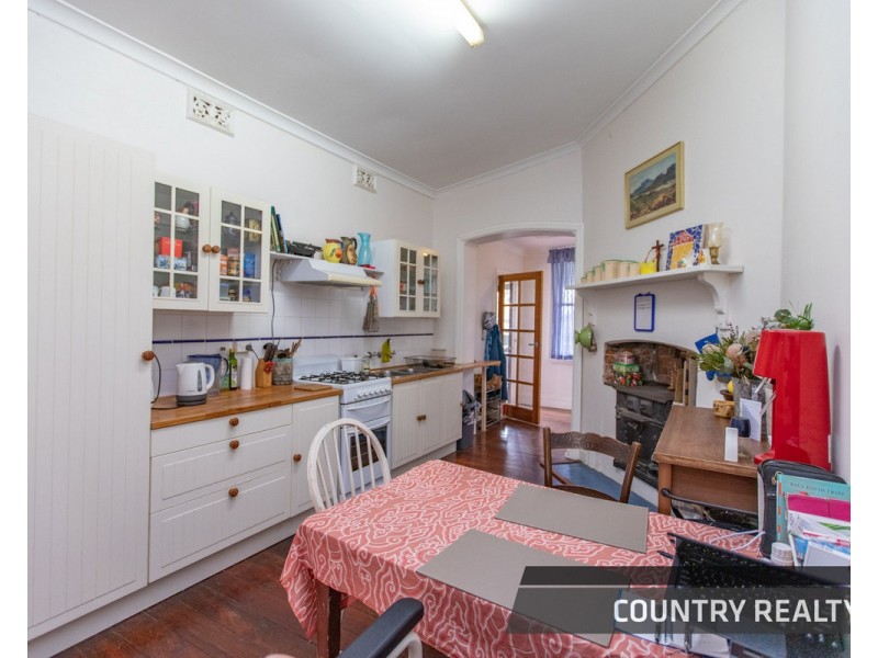 210 Wellington Street, Northam WA 6401