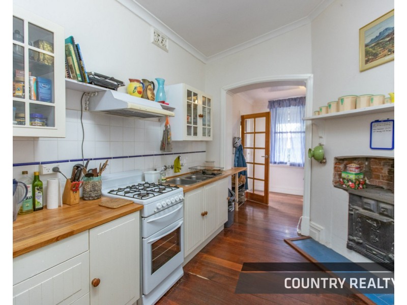 210 Wellington Street, Northam WA 6401