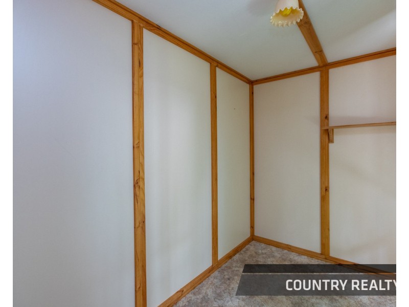 19 Radnor Road, York WA 6302