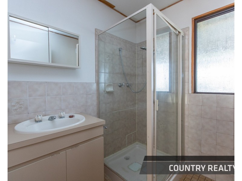 19 Radnor Road, York WA 6302