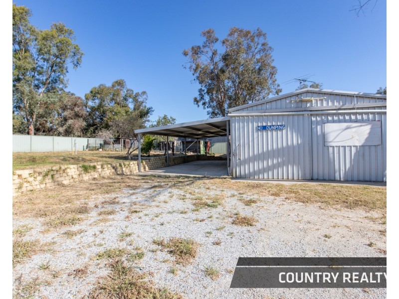 19 Radnor Road, York WA 6302