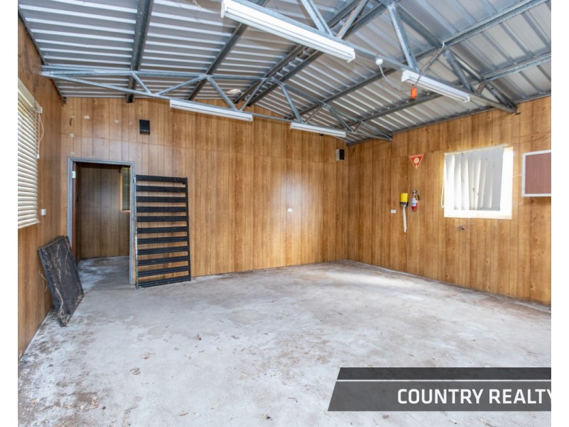 19 Radnor Road, York WA 6302