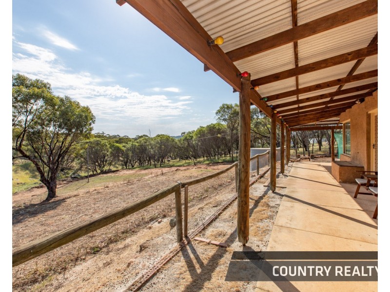 14 Ferguson Road, Toodyay WA 6566