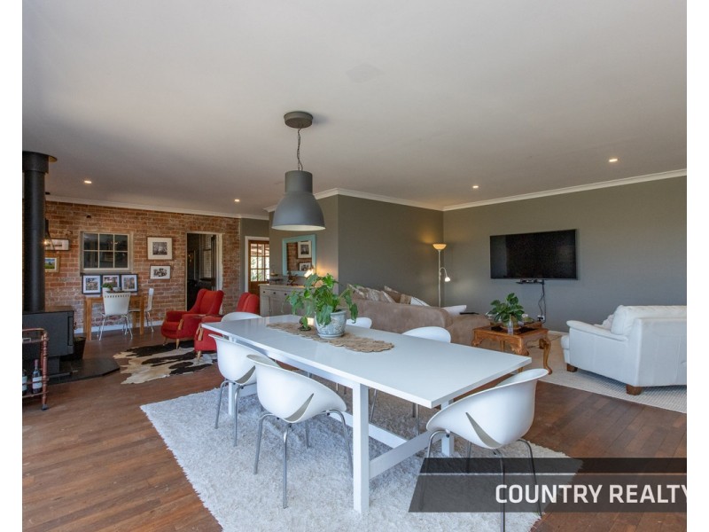 127 Mount Road, Toodyay WA 6566