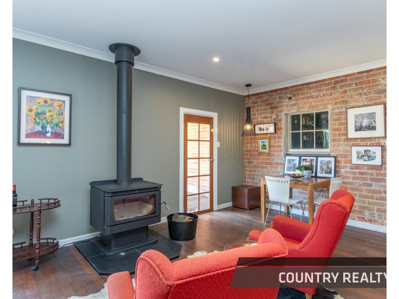 127 Mount Road, Toodyay WA 6566