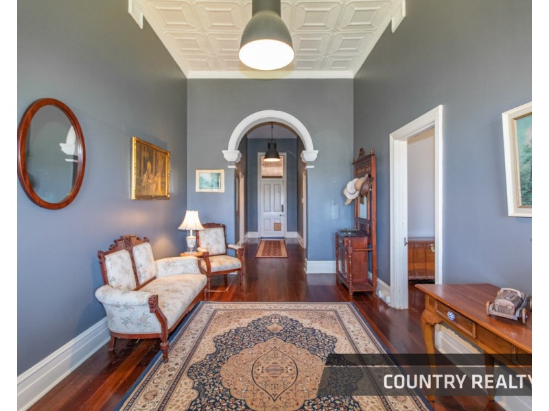 127 Mount Road, Toodyay WA 6566