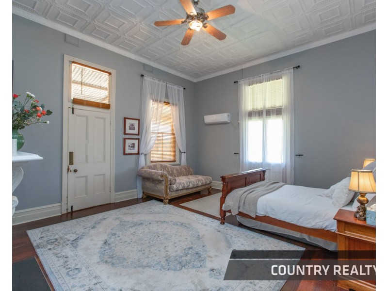 127 Mount Road, Toodyay WA 6566