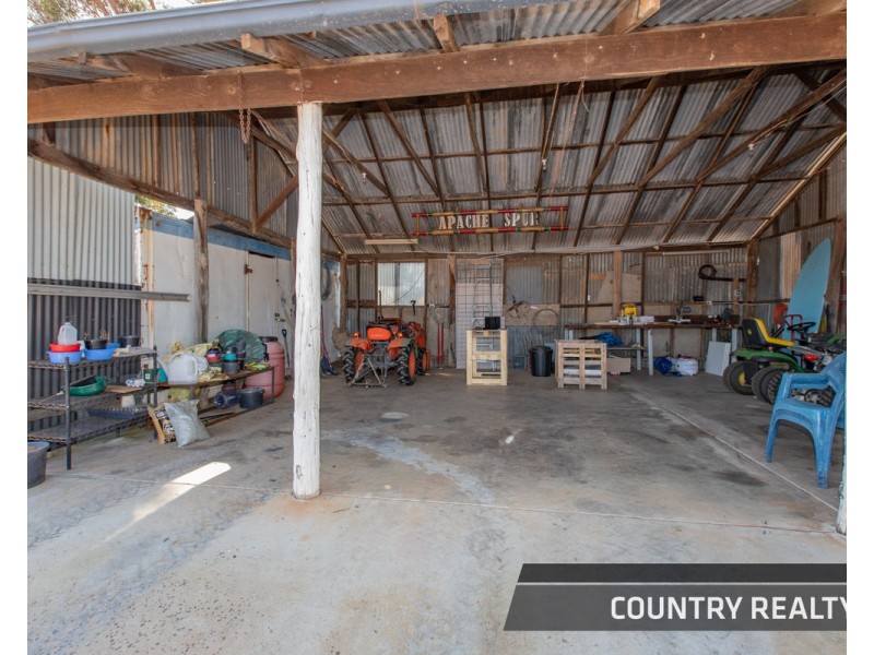 127 Mount Road, Toodyay WA 6566