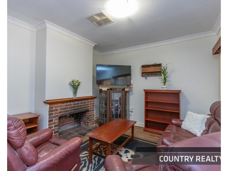 51 Suburban Road, Northam WA 6401