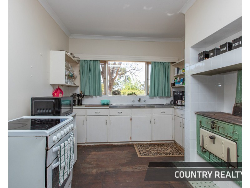 51 Suburban Road, Northam WA 6401