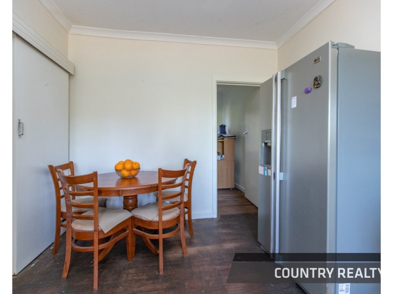 51 Suburban Road, Northam WA 6401