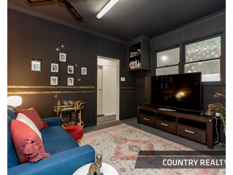 8 Leeder Road, Mokine, Northam WA 6401