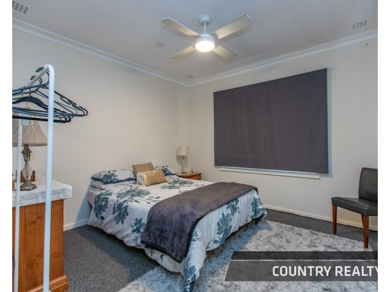 8 Leeder Road, Mokine, Northam WA 6401