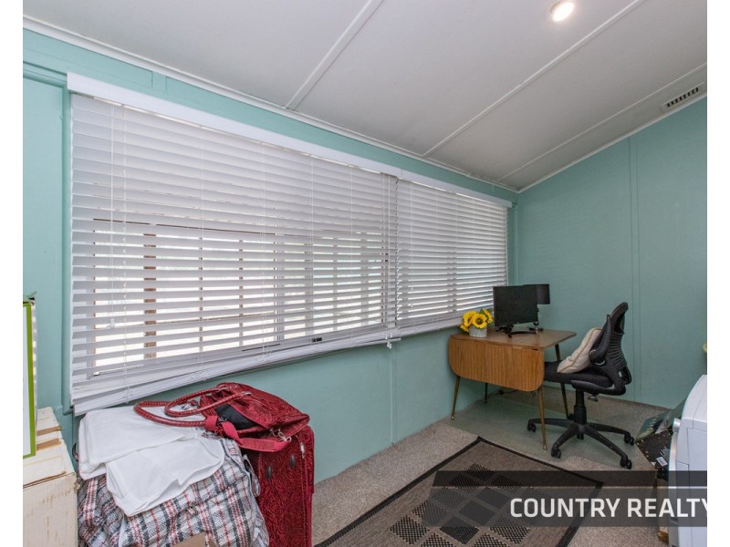 8 Leeder Road, Mokine, Northam WA 6401