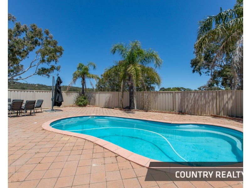 8 Leeder Road, Mokine, Northam WA 6401