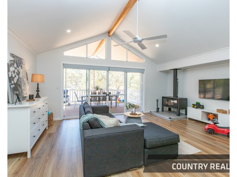 74 White Gum Ridge, Toodyay WA 6566