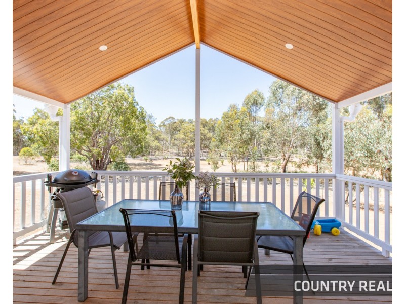 74 White Gum Ridge, Toodyay WA 6566