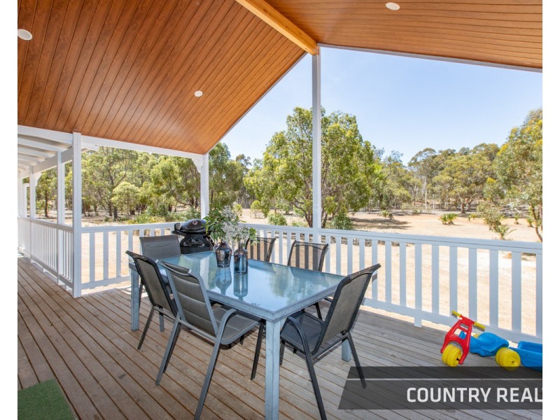 74 White Gum Ridge, Toodyay WA 6566
