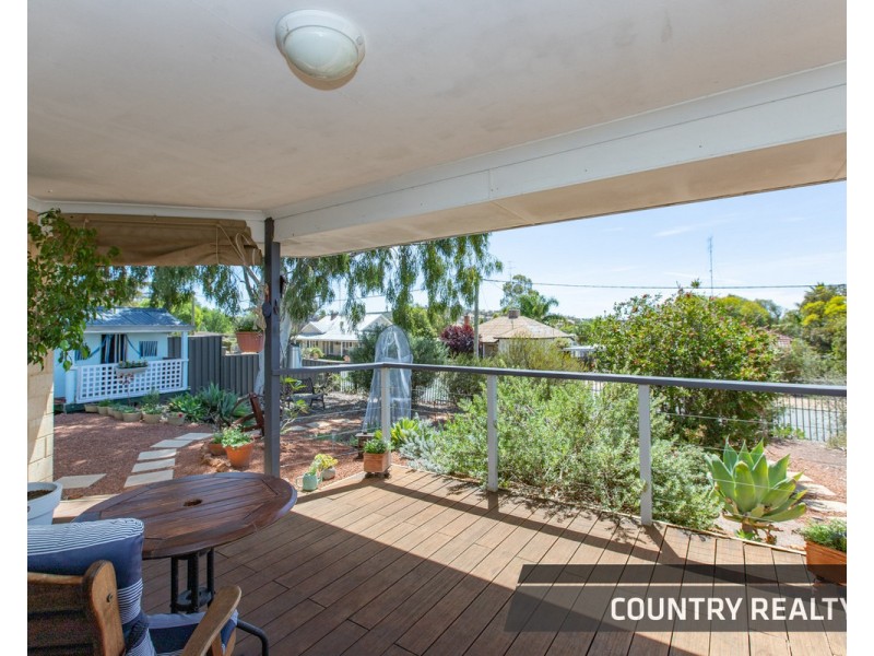 203 Duke Street West,, Northam WA 6401