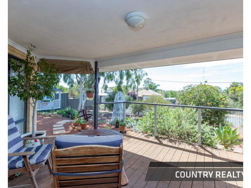 203 Duke Street West,, Northam WA 6401